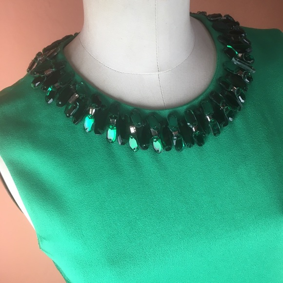 Green Satiny Alexander McQueen Gown with Jeweled Neckline - Italian Size 40 - Picture 7 of 9